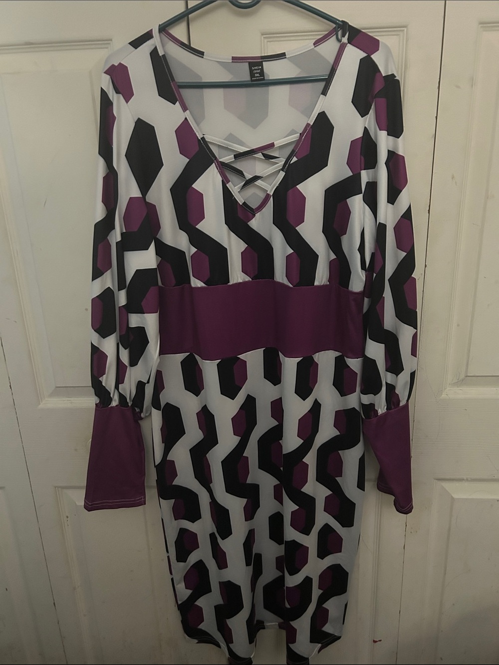 Purple Geometric V-Neck Long Sleeve Dress